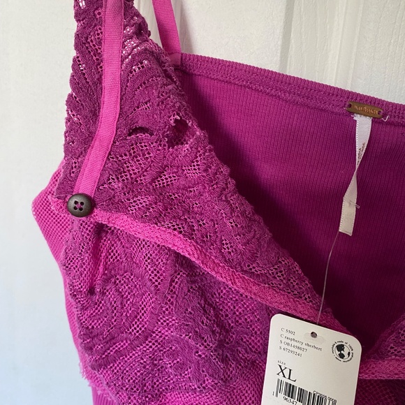 Free People fuschia crop top - Picture 4 of 5